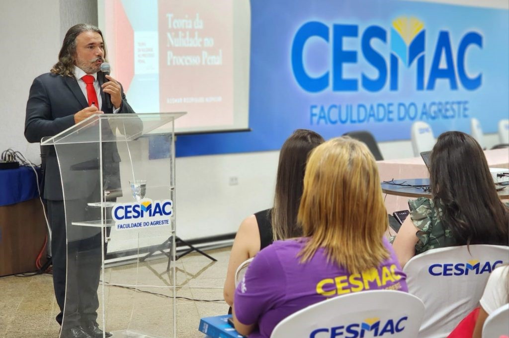 Professor Rosmar Alencar lança mais um livro na Faculdade Cesmac do Agreste