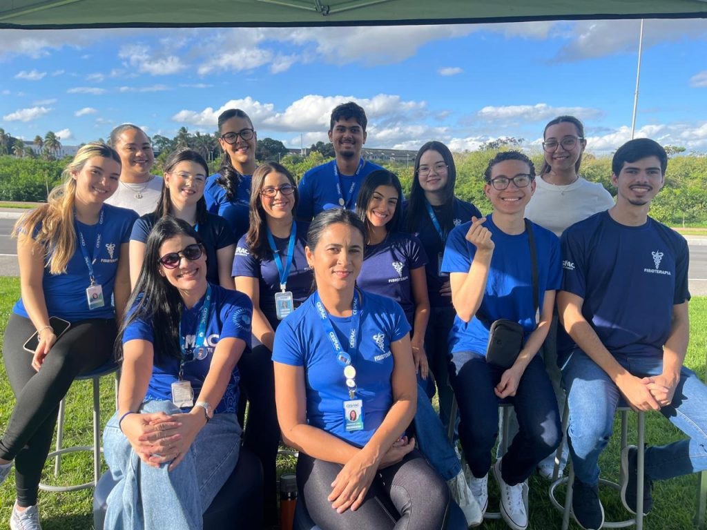 Curso de Fisioterapia do Cesmac do Agreste participa de treino para meia maratona com atendimento de recovery