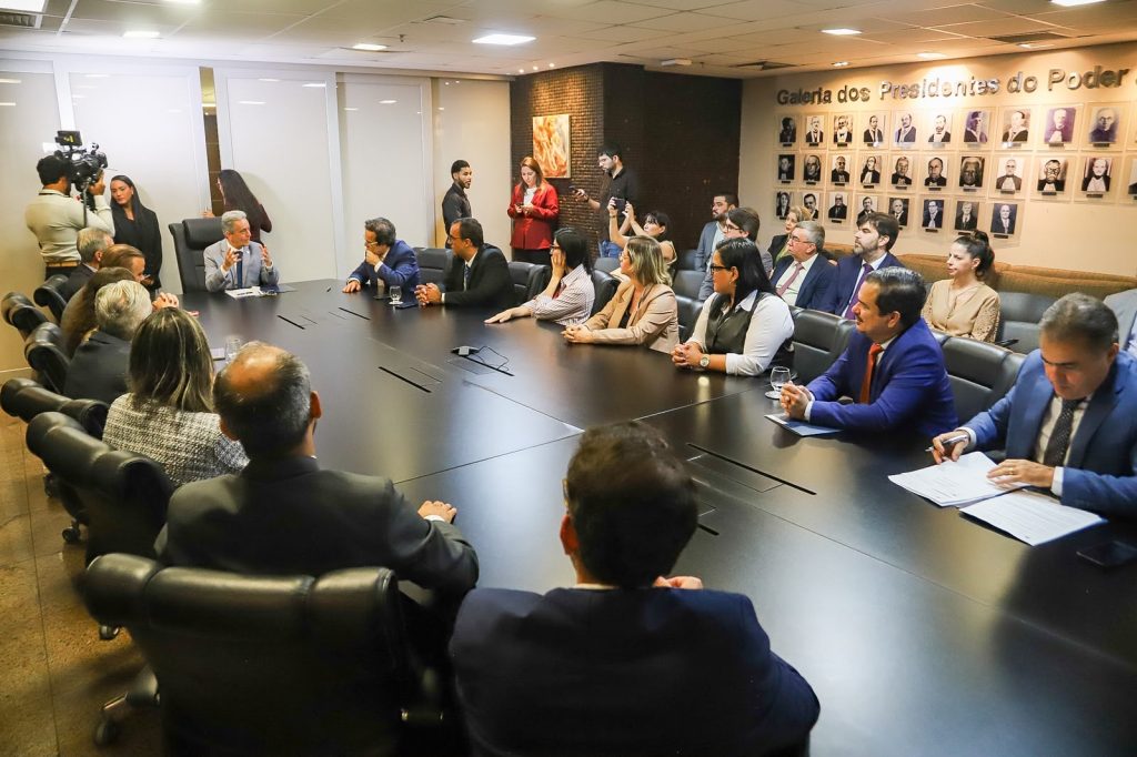 Cesmac do Agreste fortalece curso de Direito com assinatura de Acordo de Cooperação com o TJ/AL